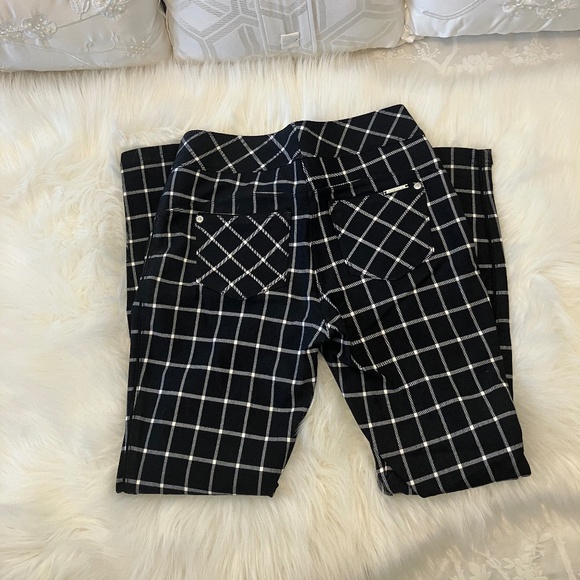 NWOT Black & White Nygard Luxe Slims Jegging Jean - Picture 2 of 11